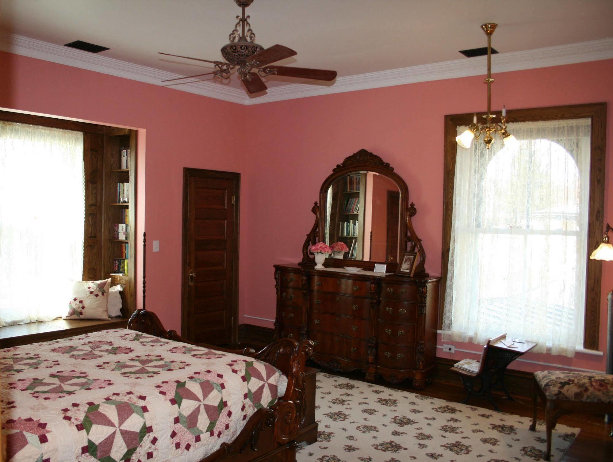 The Carriage House Inn B&B 林奇堡 外观 照片